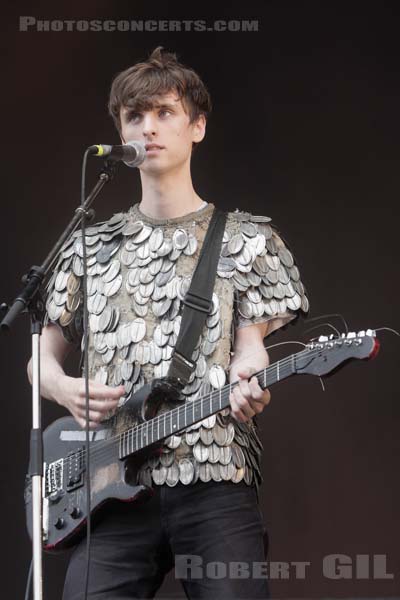 THESE NEW PURITANS - 2008-08-28 - SAINT CLOUD - Domaine National - Scene de la Cascade - Jack Barnett